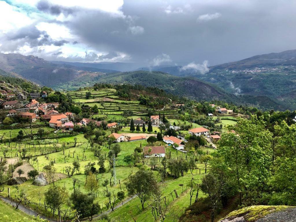 Quinta De Gestacos Villa Geres Bagian luar foto